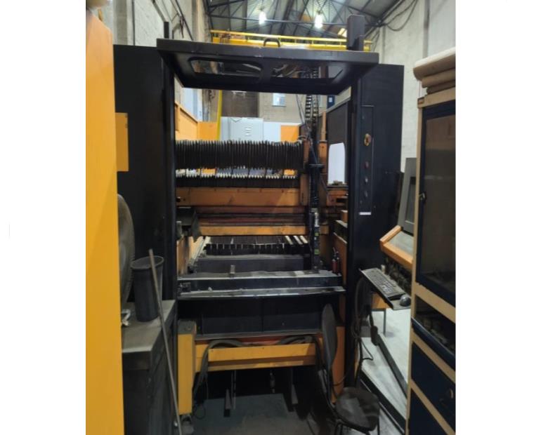 Foto de MÁQUINA CORTE A LASER BYSTRONIC BYSPRINT 3015