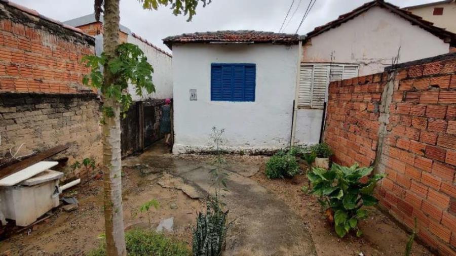 CASA VILA SANTANA ITAPETININGA CASA VILA SANTANA ITAPETININGA/SP, localizado em Itapetininga - SP